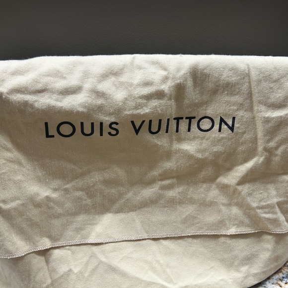 Louis Vuitton Totally MM bag - Picture 11 of 12